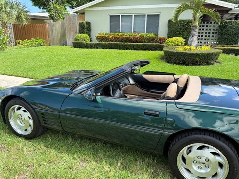 Used 1994 Chevrolet Corvette Convertible image 11