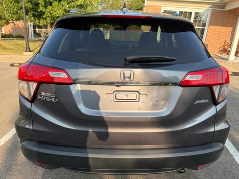 Used 2019 Honda HR-V EX image 4