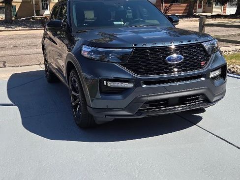 Used 2022 Ford Explorer ST w/ Equipment Group 401A AWD/4WD image 2