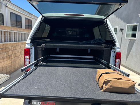 Used 2022 Ford F250 XLT w/ XLT Premium Package AWD/4WD image 9