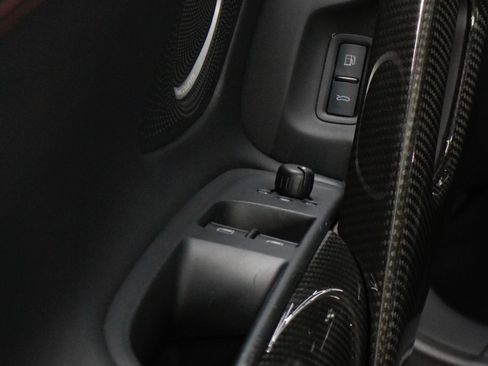 Used 2012 Audi R8 V10 image 6