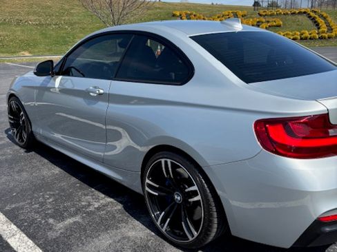 Used 2016 BMW M235i Coupe RWD image 2