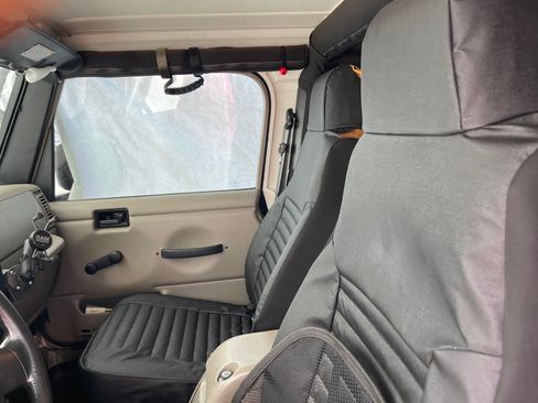 Used 2006 Jeep Wrangler Rubicon AWD/4WD image 23