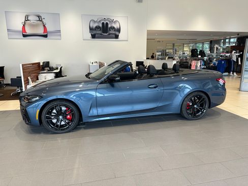 Used 2024 BMW 440i xDrive Convertible w/ Premium Package AWD/4WD image 2