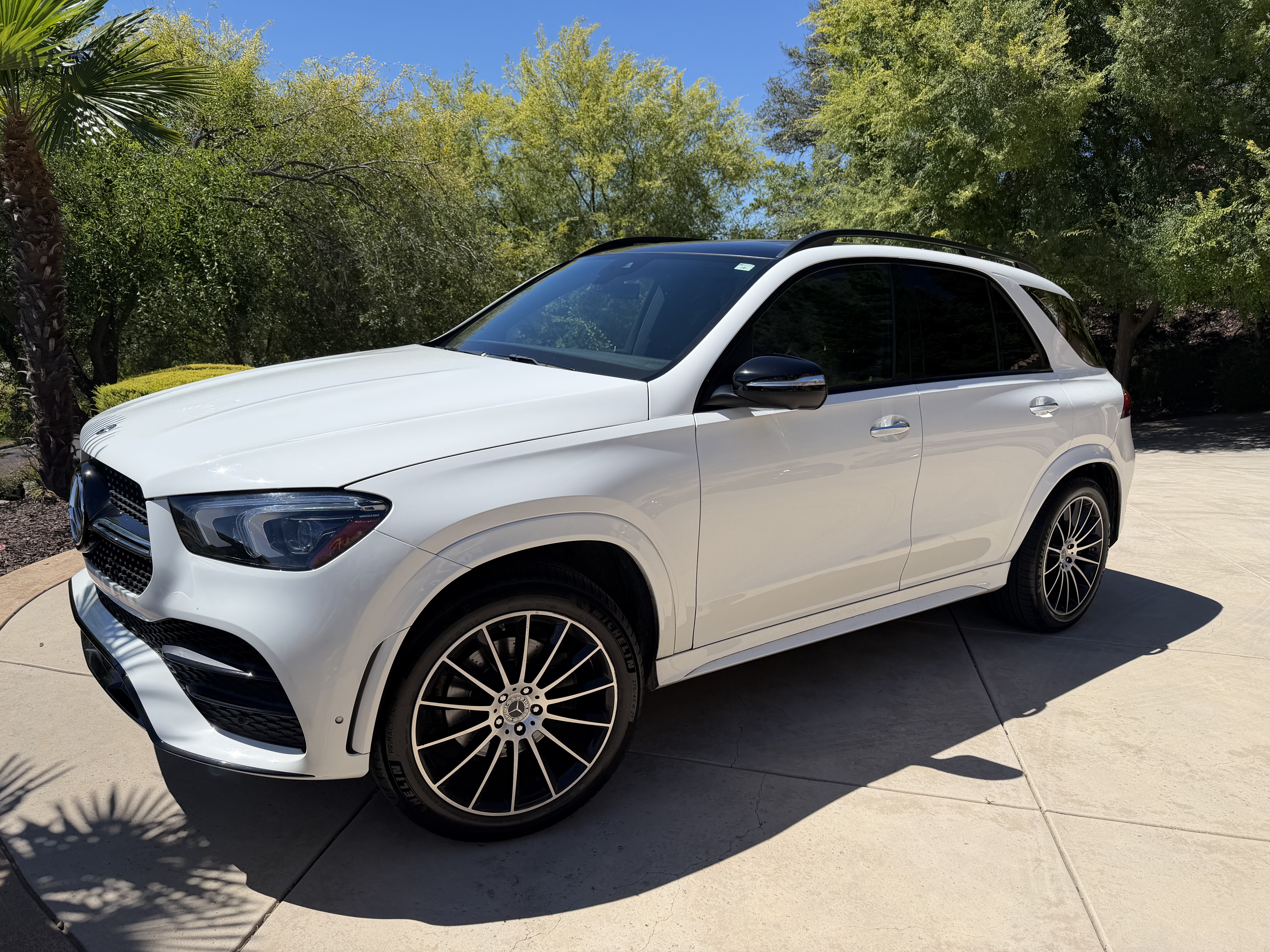 Used 2020 Mercedes-Benz GLE 350 4MATIC image 1