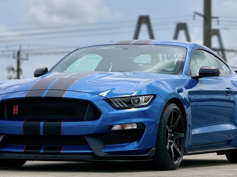 Used 2020 Ford Mustang Shelby GT350R w/ GT350R Equipment Group 920A RWD image 1