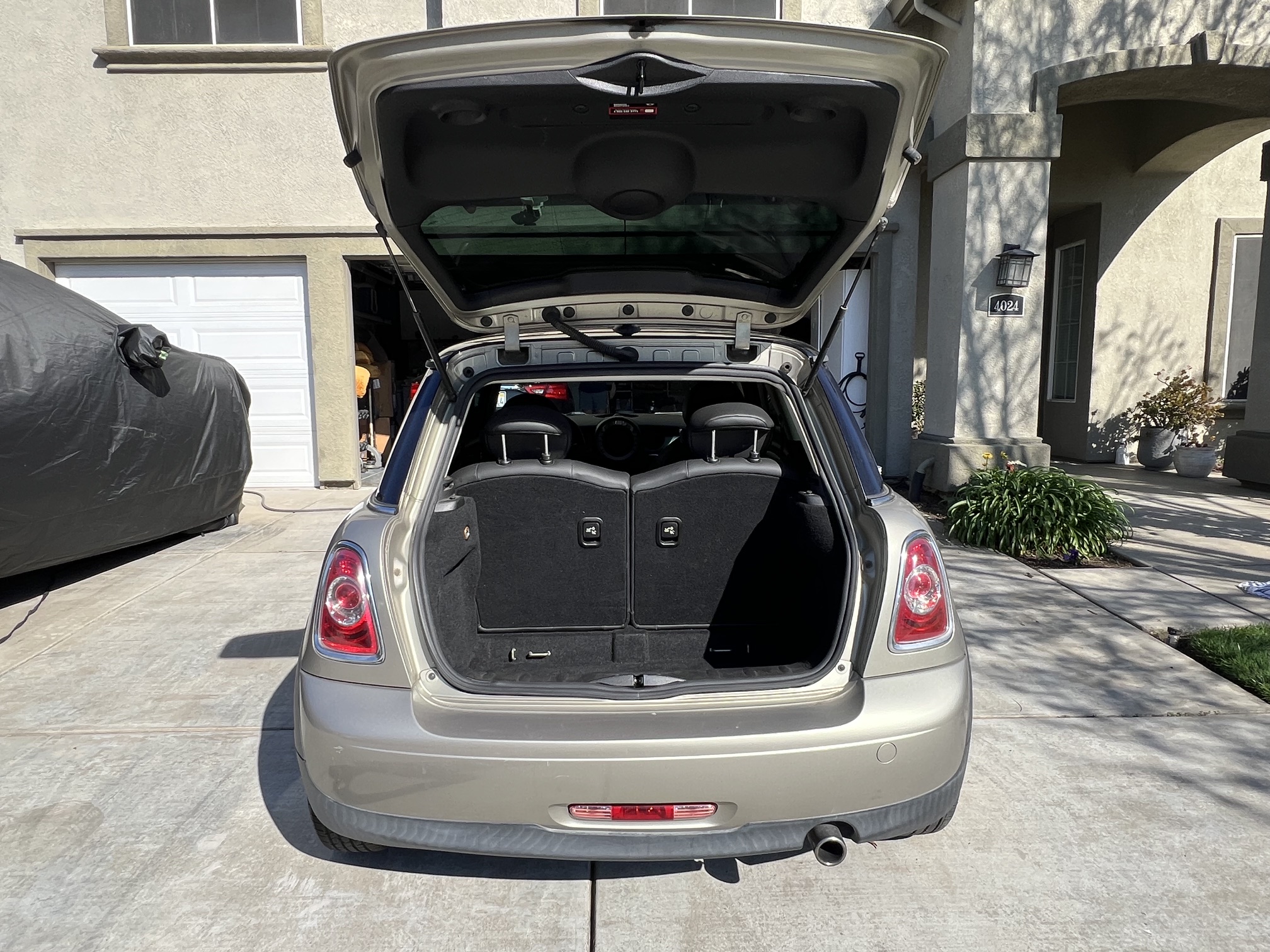 Used 2011 MINI Cooper Hardtop FWD image 6