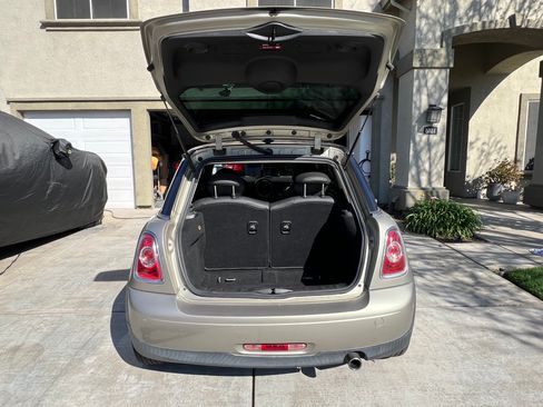 Used 2011 MINI Cooper Hardtop FWD image 6
