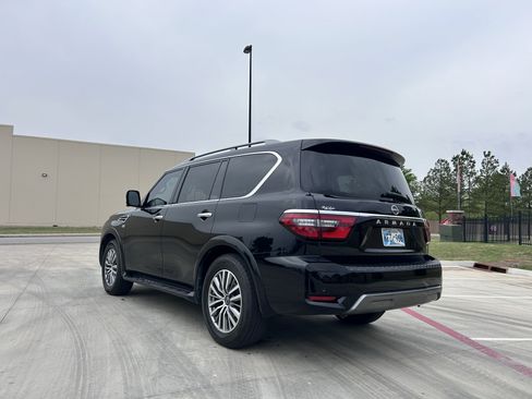 Used 2021 Nissan Armada SL w/ Captain's Chairs Package image 6