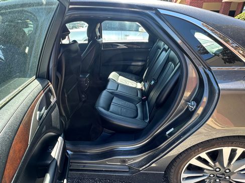 Used 2017 Lincoln MKZ Reserve w/ Climate Package AWD/4WD image 9