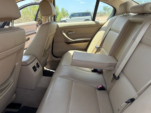 Used 2009 BMW 328i Sedan RWD image 22