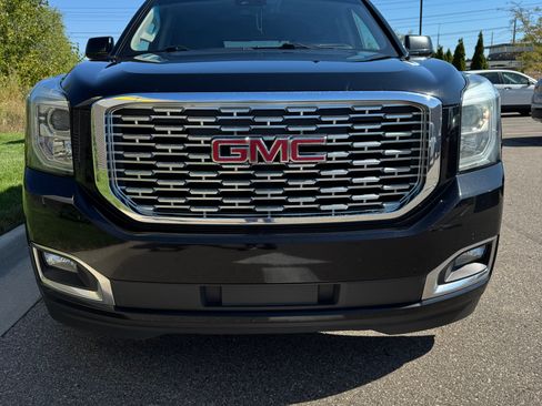 Used 2018 GMC Yukon Denali w/ Denali Ultimate Package image 14