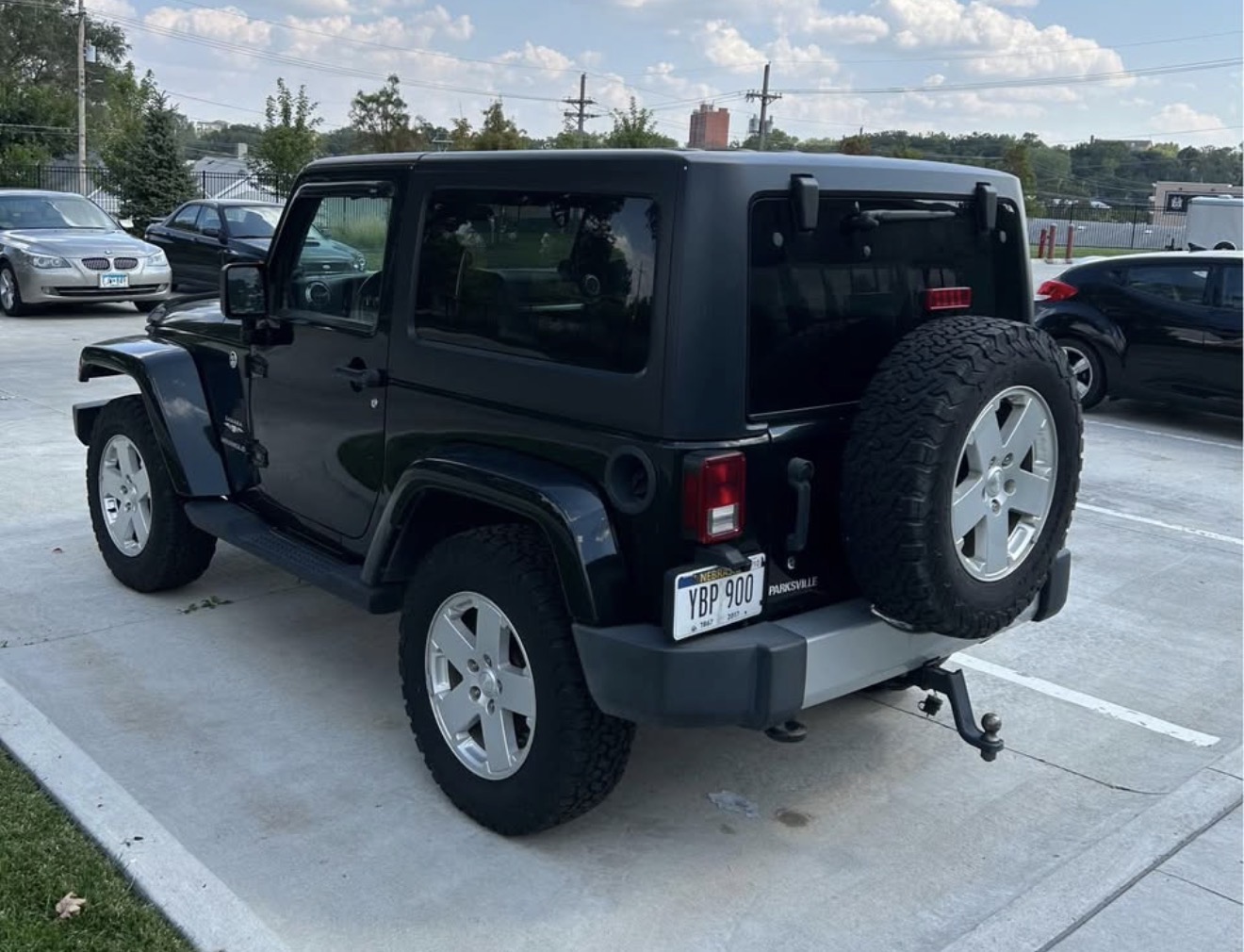 Used 2012 Jeep Wrangler Sahara w/ Connectivity Group AWD/4WD image 8