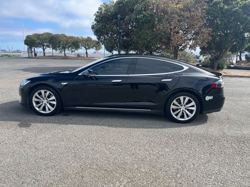 Used 2014 Tesla Model S 85 RWD image 9