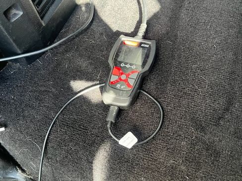 Used 2017 RAM 2500 SLT image 15