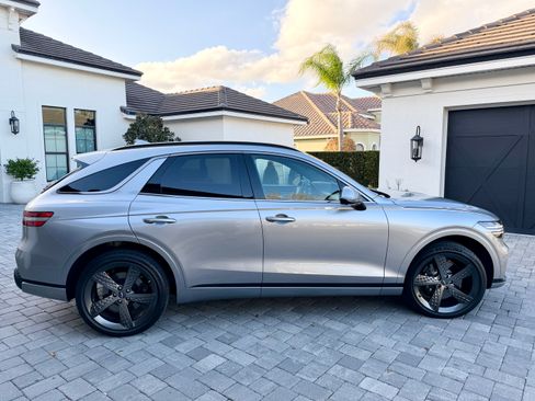 Used 2024 Genesis GV70 3.5T Sport w/ Sport Prestige Package image 27