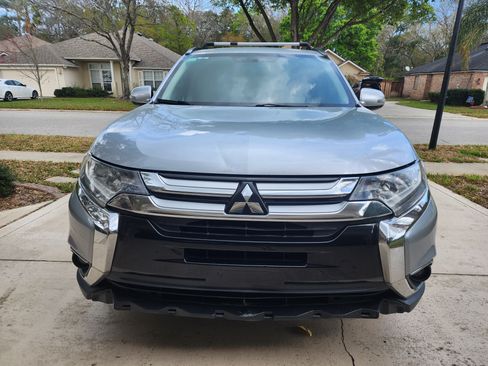 Used 2016 Mitsubishi Outlander SEL image 10