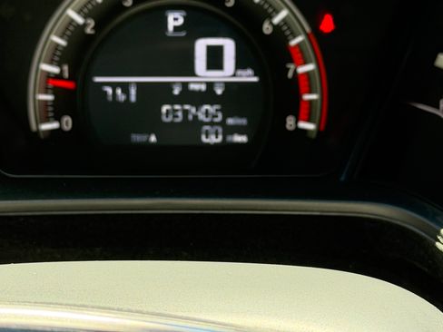 Used 2018 Honda Civic Sport image 8