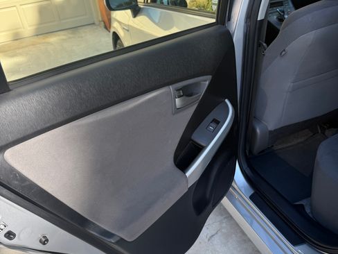 Used 2014 Toyota Prius Two image 4