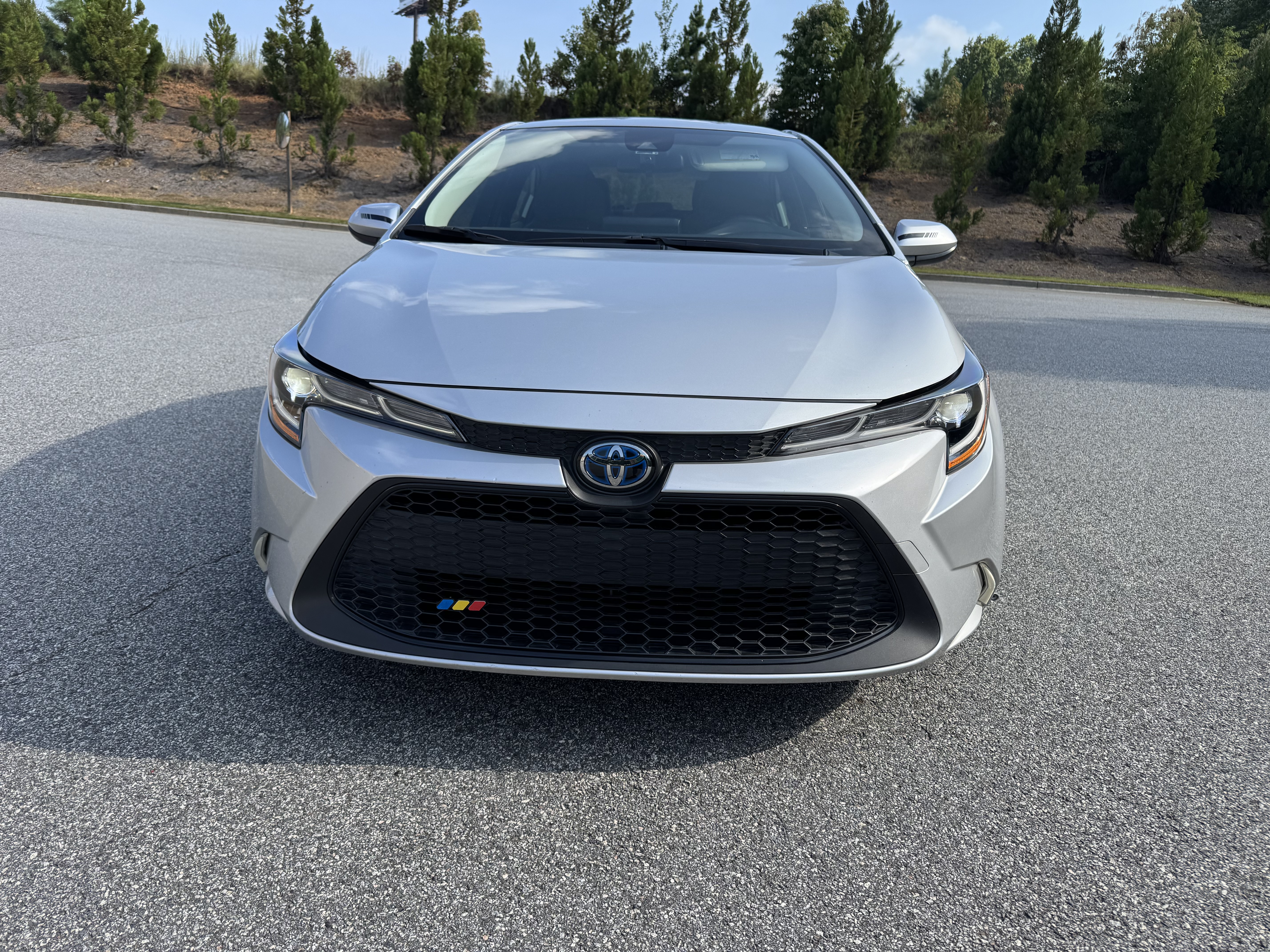 Used 2022 Toyota Corolla LE FWD image 1