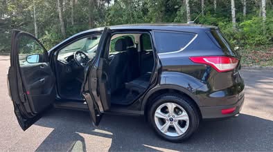 Used 2015 Ford Escape SE FWD image 17