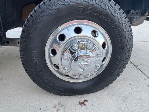 Used 2019 RAM 3500 Laramie image 14