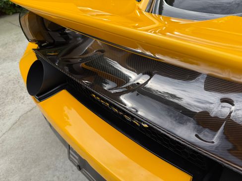 Used 2020 McLaren 720S Spider image 14