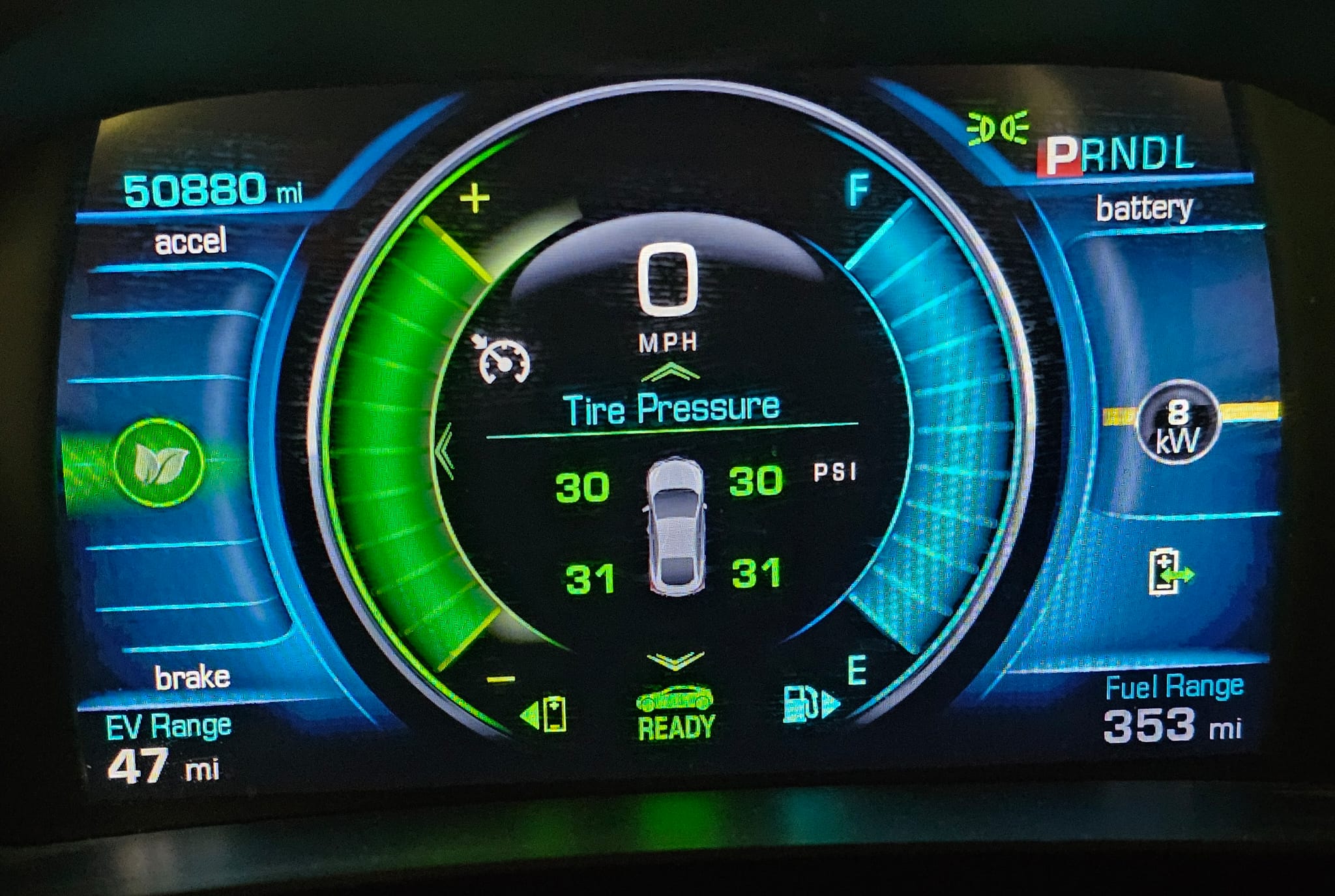 Used 2017 Chevrolet Volt LT w/ Comfort Package FWD image 17