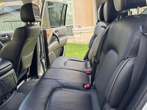 Used 2017 INFINITI QX80 2WD w/ Driver Assistance Package image 5