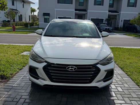 Used 2018 Hyundai Elantra Sport image 21