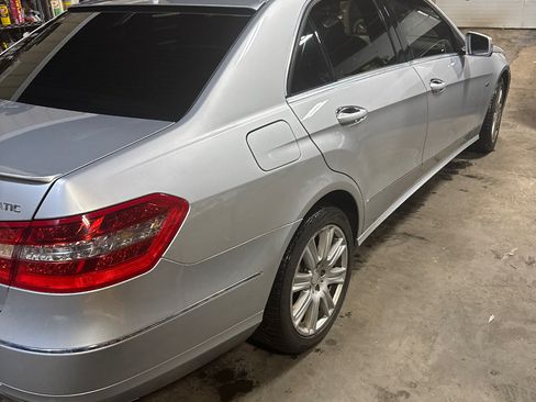 Used 2012 Mercedes-Benz E 350 4MATIC Sedan image 6