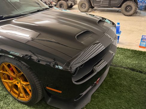 Used 2016 Dodge Challenger SRT Hellcat image 6