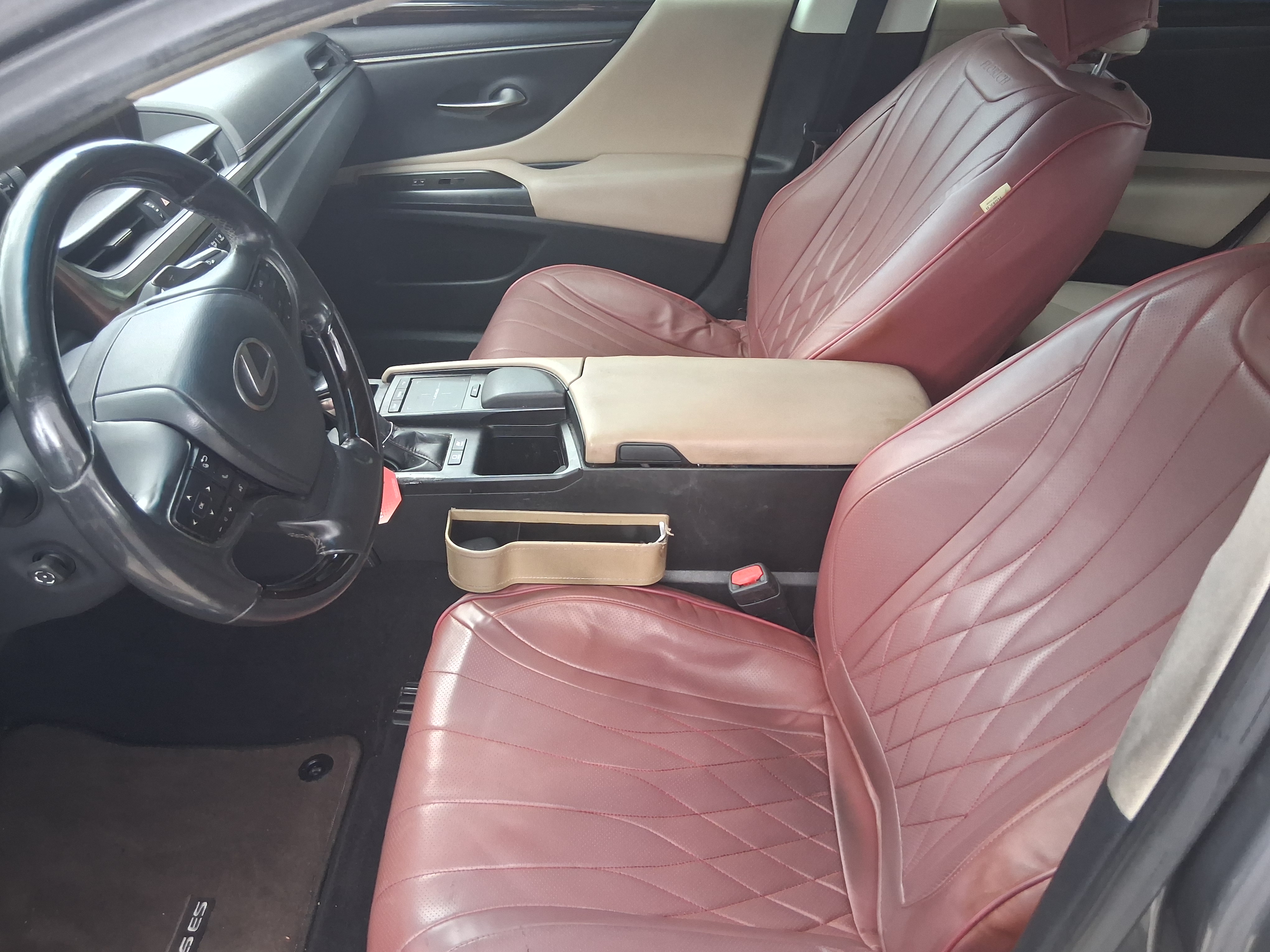 Used 2020 Lexus ES 300h w/ Premium Package FWD image 5