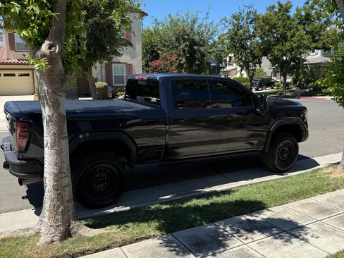 Used 2024 GMC Sierra 2500 AT4X w/ AT4X AEV Edition AWD/4WD image 2