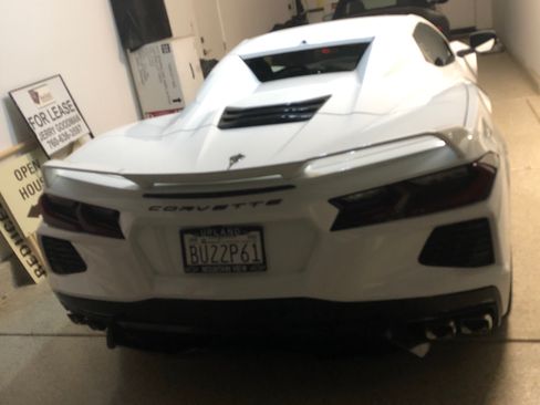 Used 2022 Chevrolet Corvette Stingray Convertible w/ Z51 Performance Package image 8