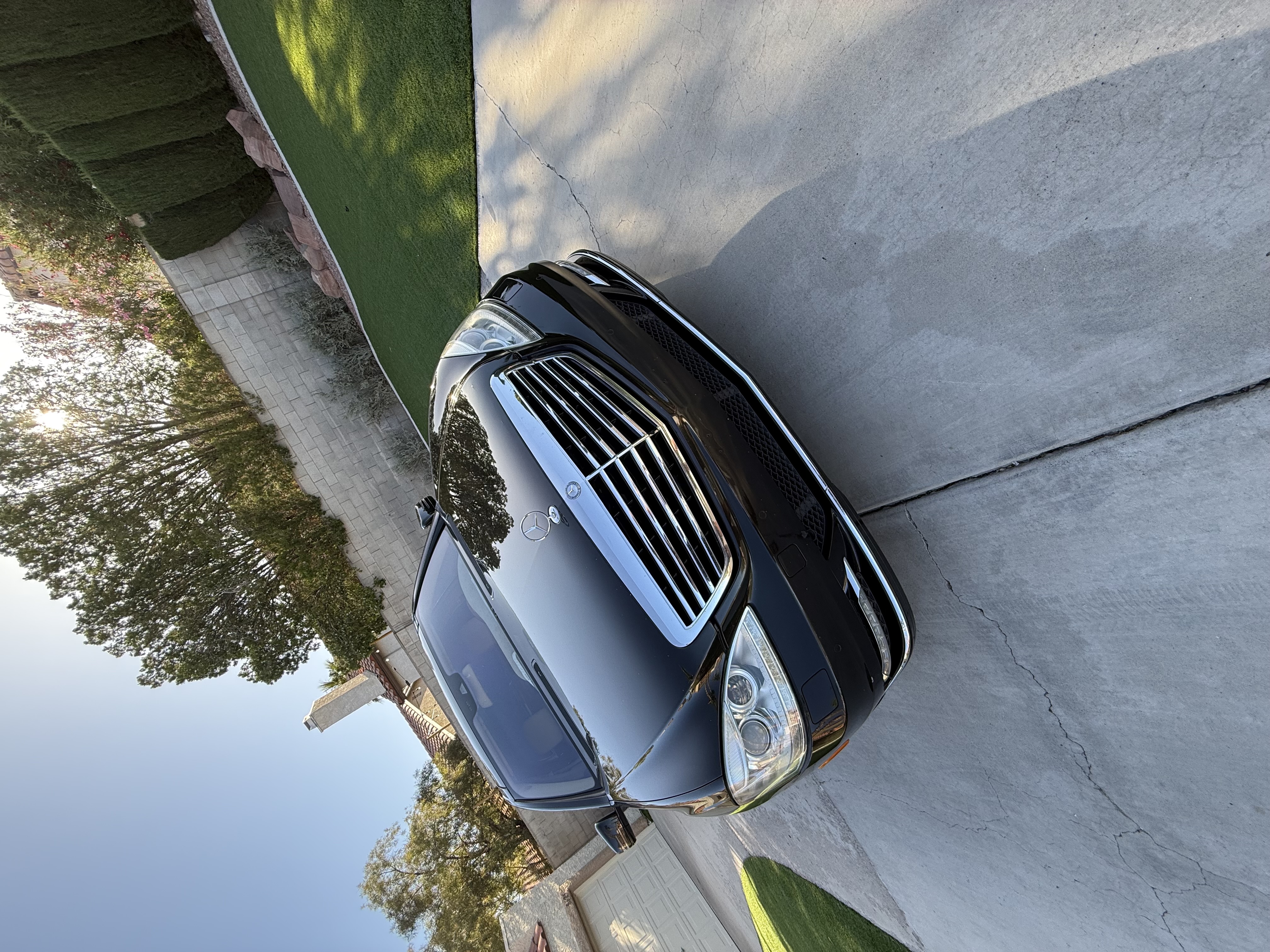 Used 2012 Mercedes-Benz S 550 4MATIC image 1