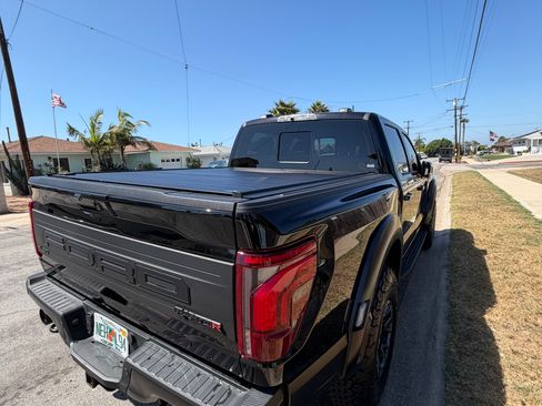Used 2025 Ford F150 Raptor w/ Equipment Group 803A Raptor R AWD/4WD image 12