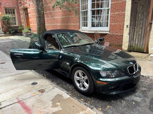 Used 2000 BMW Z3 2.5i RWD image 5