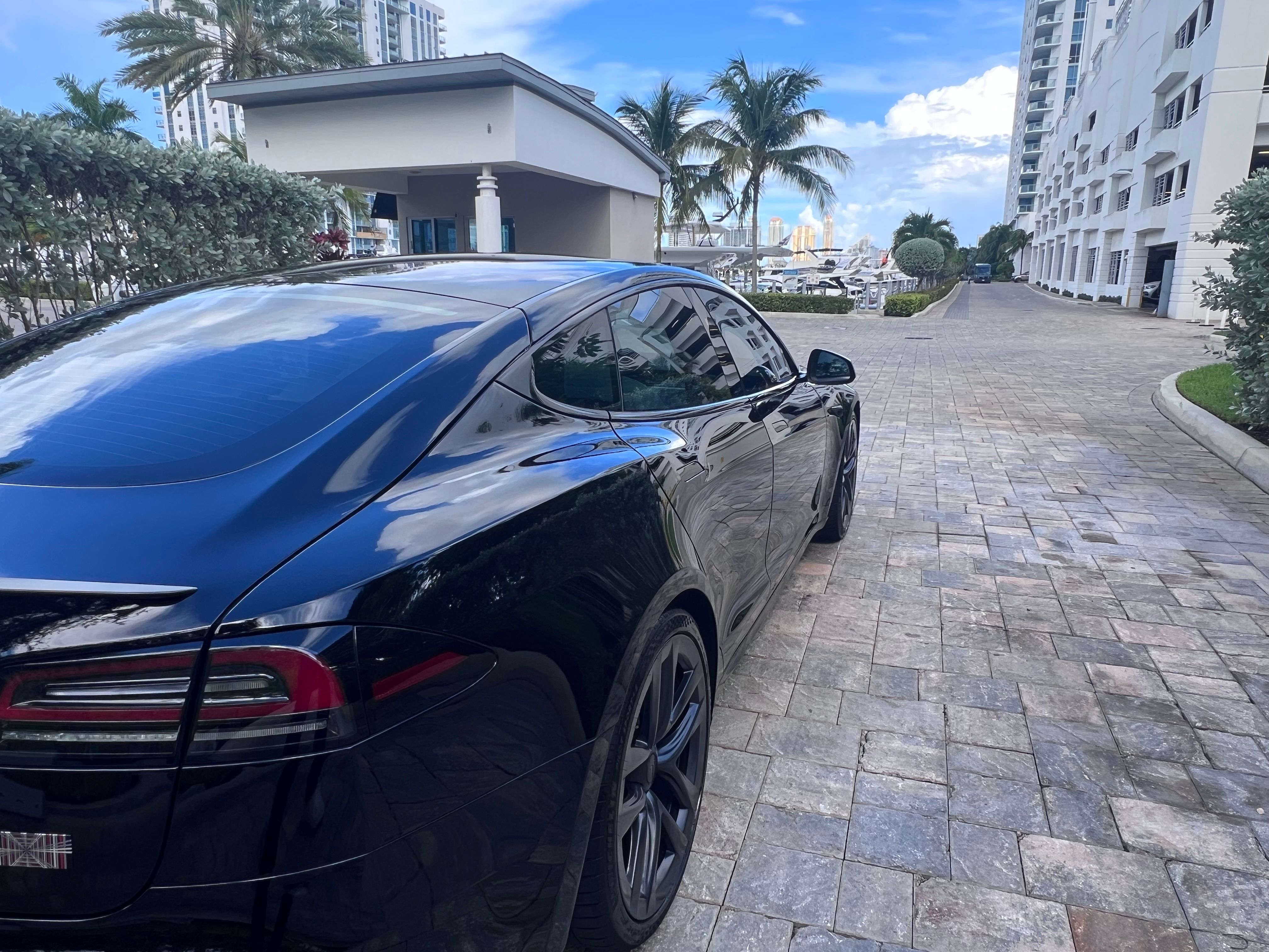 Used 2023 Tesla Model S Plaid AWD/4WD image 6