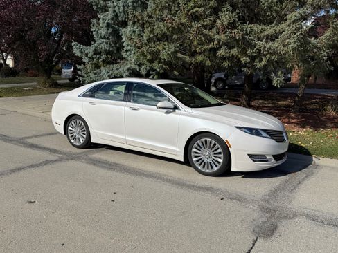 Used 2015 Lincoln MKZ AWD w/ Equipment Group 102A Reserve image 8