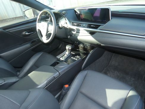 Used 2019 Lexus ES 350 F Sport image 23