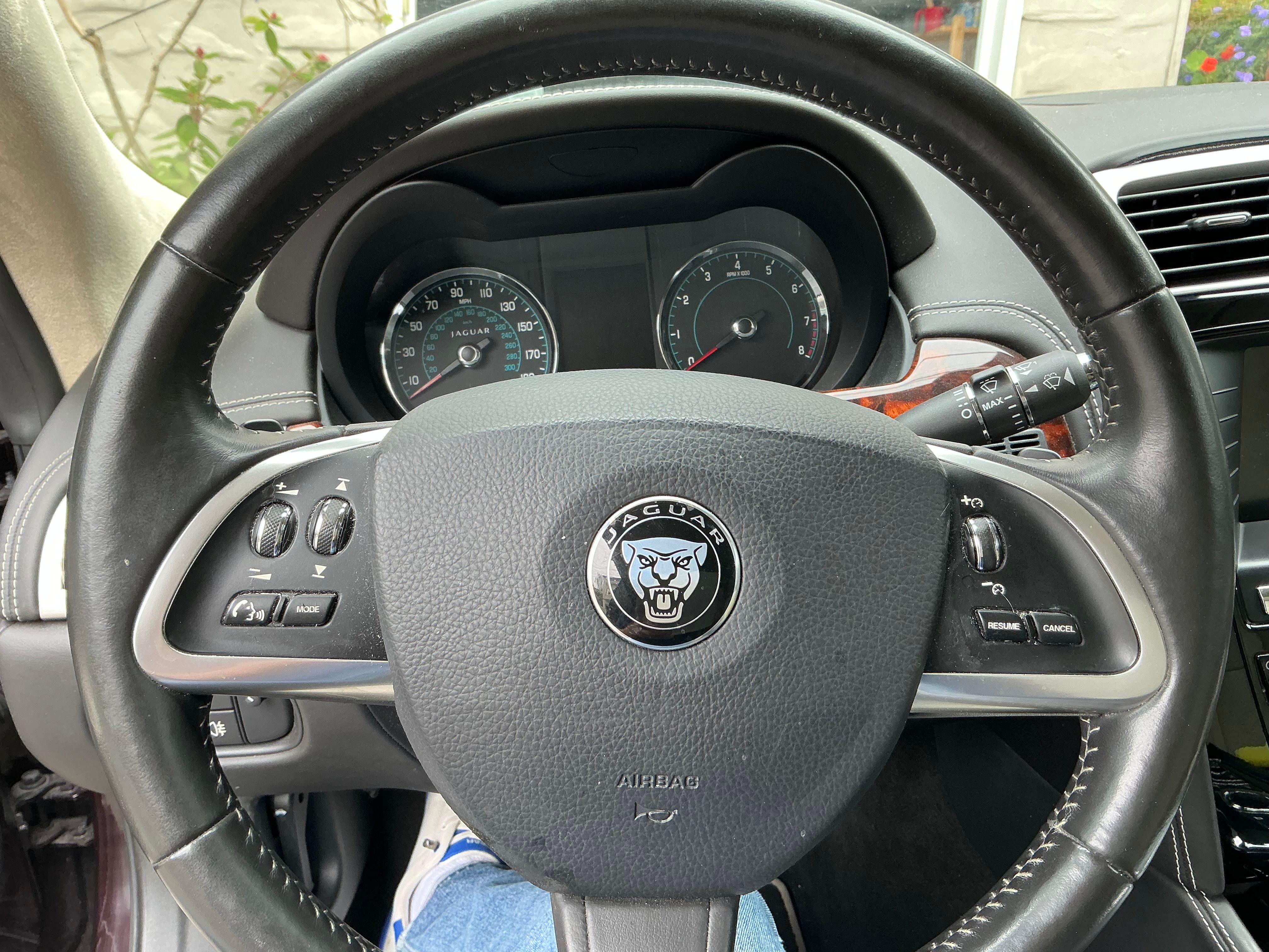 Used 2015 Jaguar XKR R RWD image 9