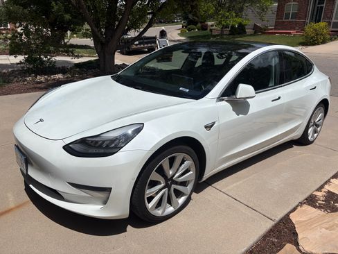 Used 2020 Tesla Model 3 Long Range AWD/4WD image 4
