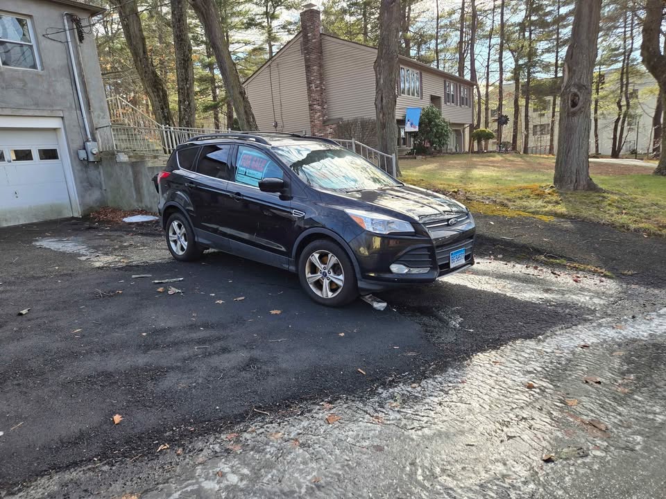 Used 2013 Ford Escape SE AWD/4WD image 2