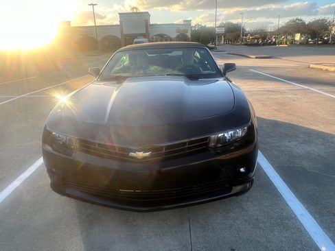 Used 2014 Chevrolet Camaro LT image 1