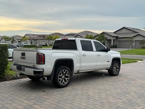 Used 2017 GMC Sierra 1500 SLT AWD/4WD image 1