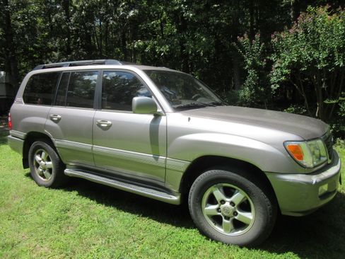 Used 2003 Toyota Land Cruiser AWD/4WD image 4