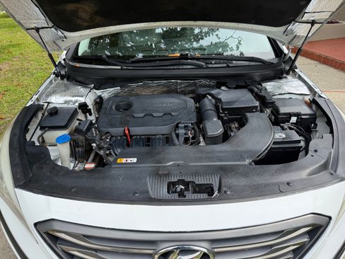 Used 2016 Hyundai Sonata Limited FWD image 2