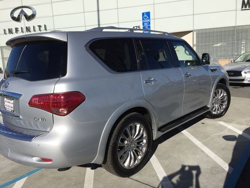 Used 2015 INFINITI QX80 Luxe w/ 22" Wheel Package image 5