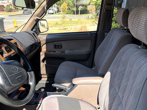 Used 1997 Toyota 4Runner SR5 w/ Pwr Pkg #2 RWD image 2